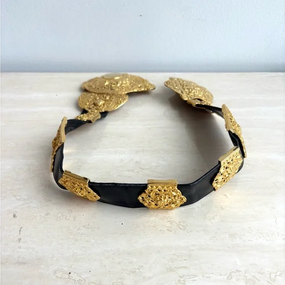 Vintage Roberta di Camerino Black Leather and Gold Heavy 